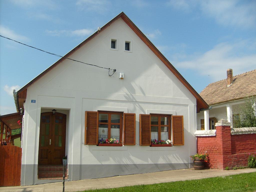Hotel Nora Porta Palkonya Zewnętrze zdjęcie